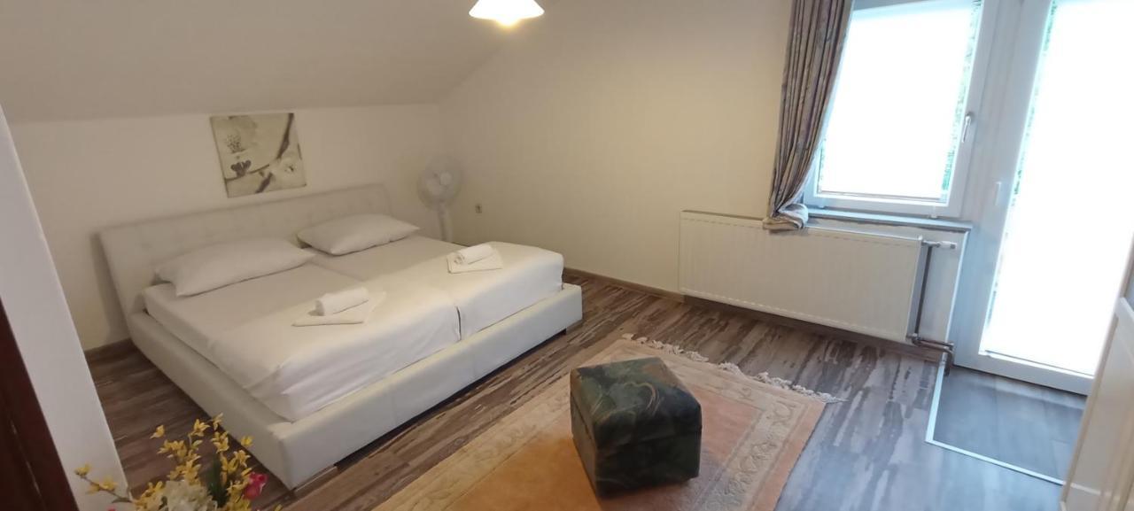 Apartmani Unski Biser 察津 外观 照片