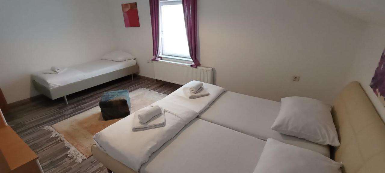 Apartmani Unski Biser 察津 外观 照片